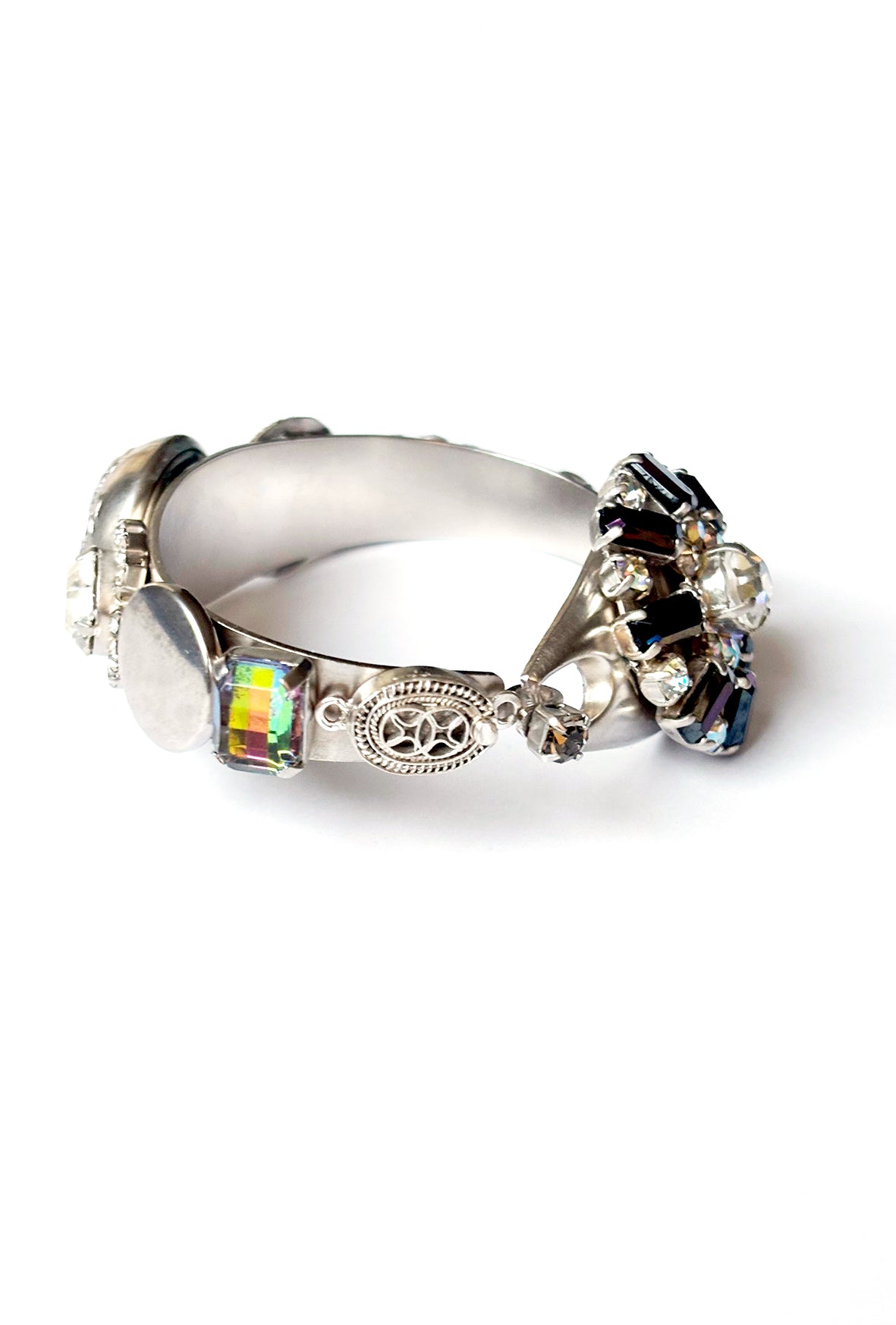 Luna cuff NEW IN