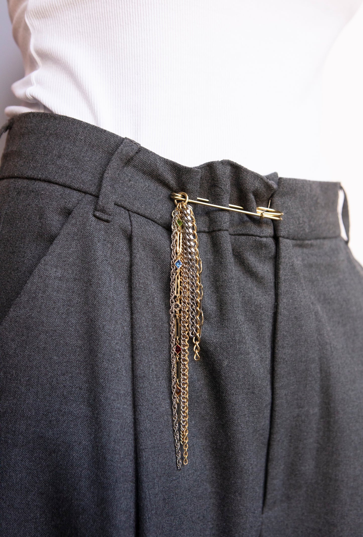 Multi Chain Pin