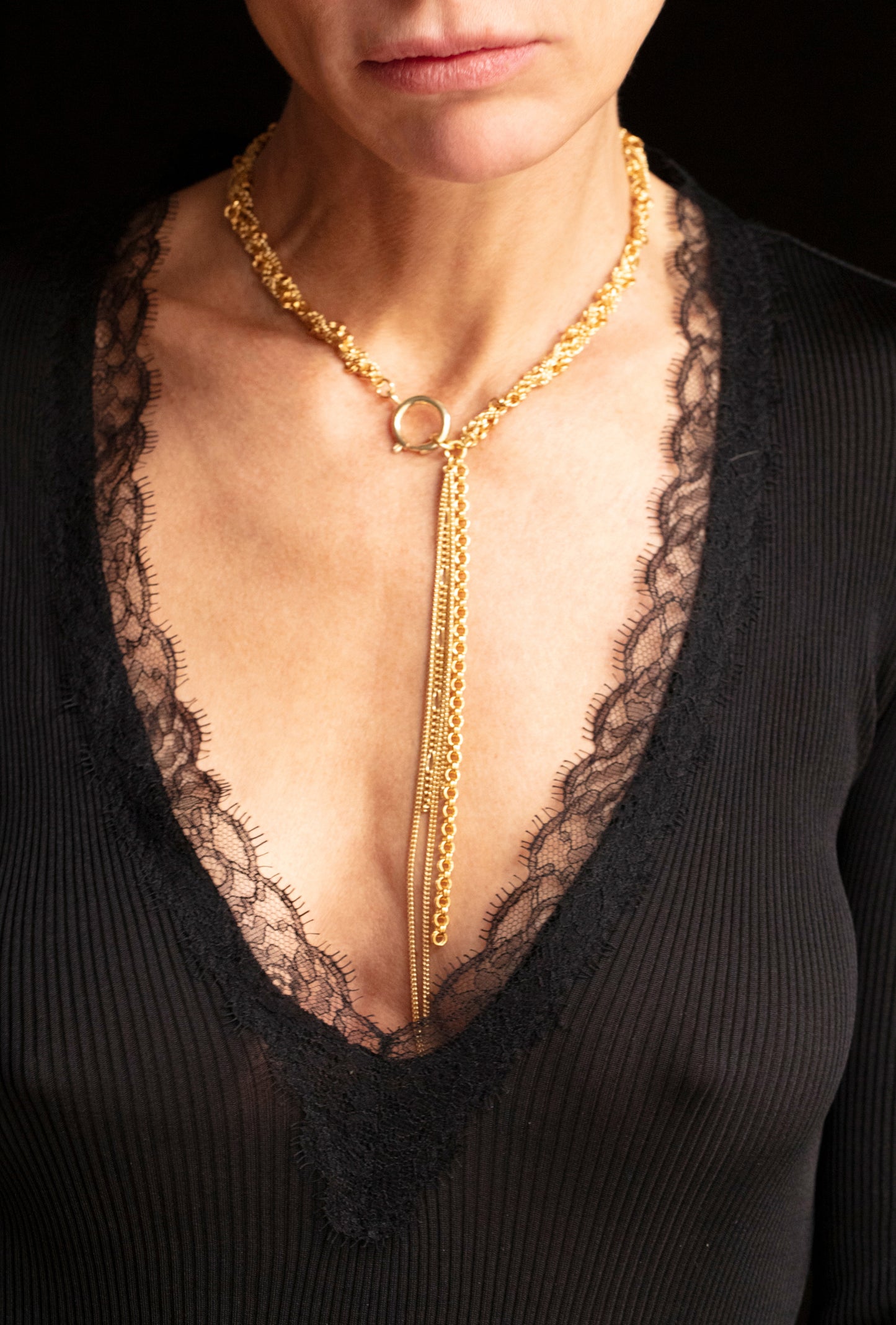 Dangler necklace gold